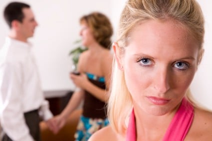 4 Important Differences Between Jealousy and an Emotional Affair