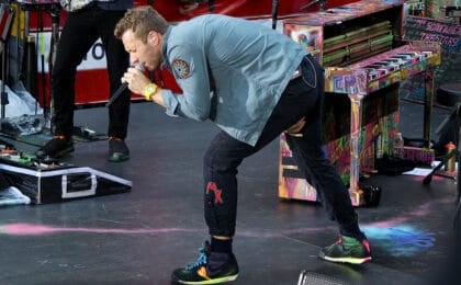 Coldplay kiss cam affair